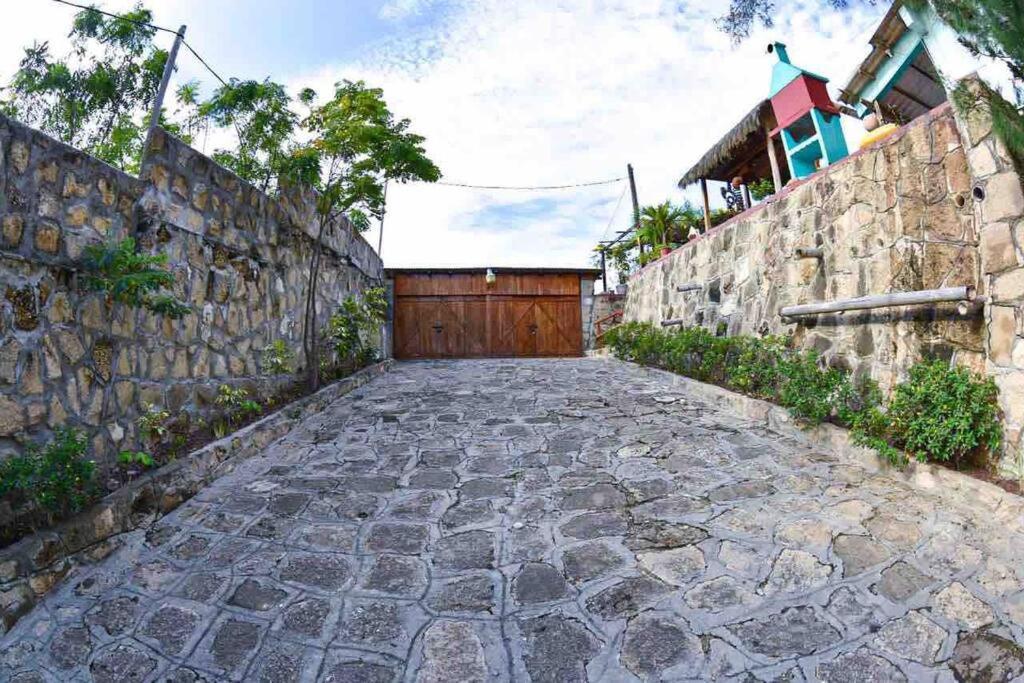 Aguaclara Un Castillo De Arena Seguro Y Privado! Балленіта Екстер'єр фото